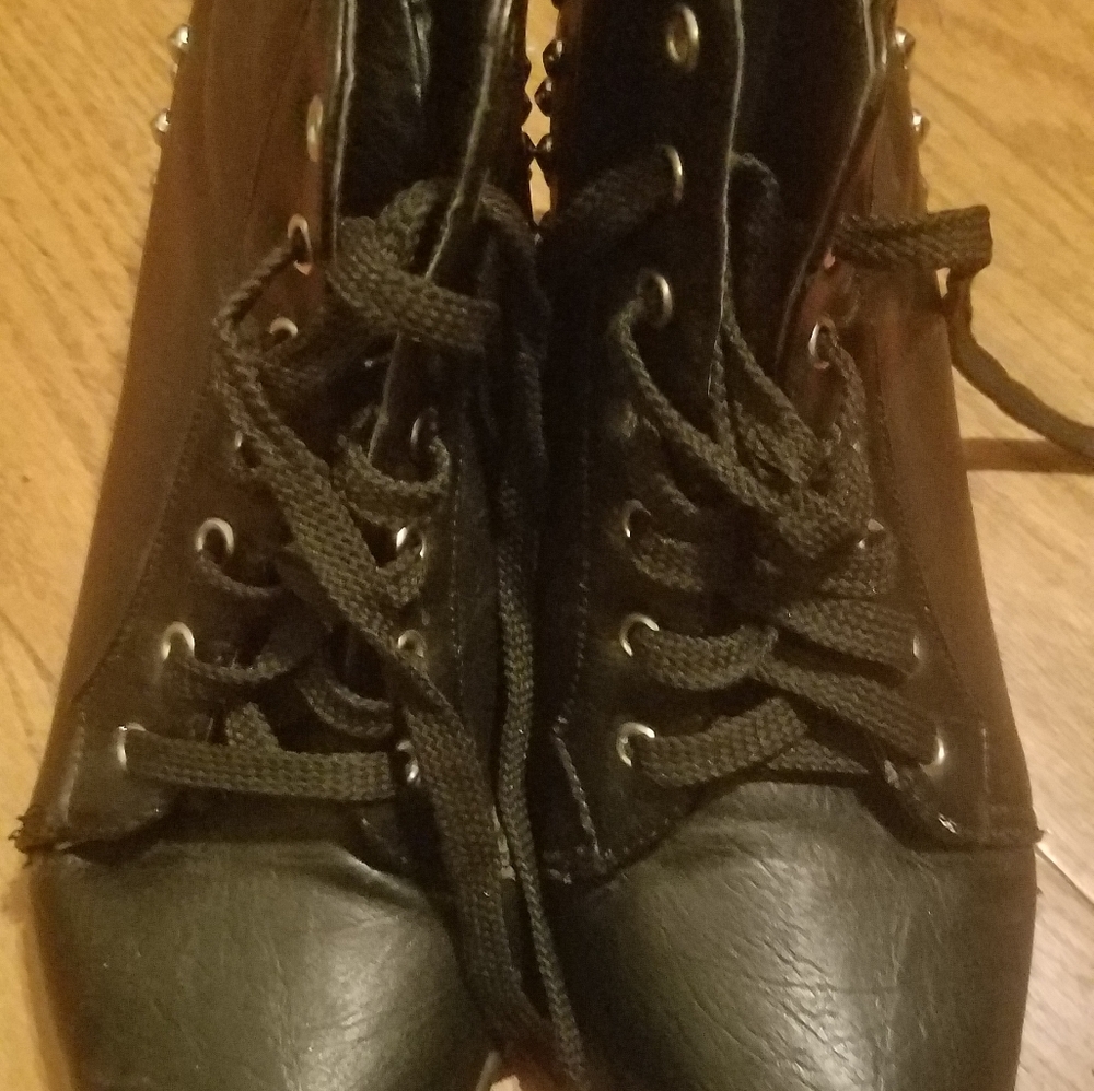 Nature Breeze boots